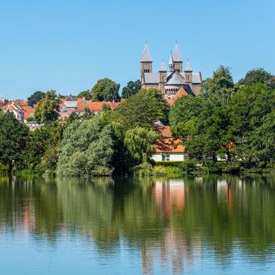 Viborg og søerne med Viborg Domkirke i baggrunden